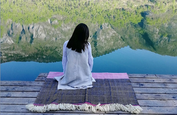 Нити кренуле из бакине руке